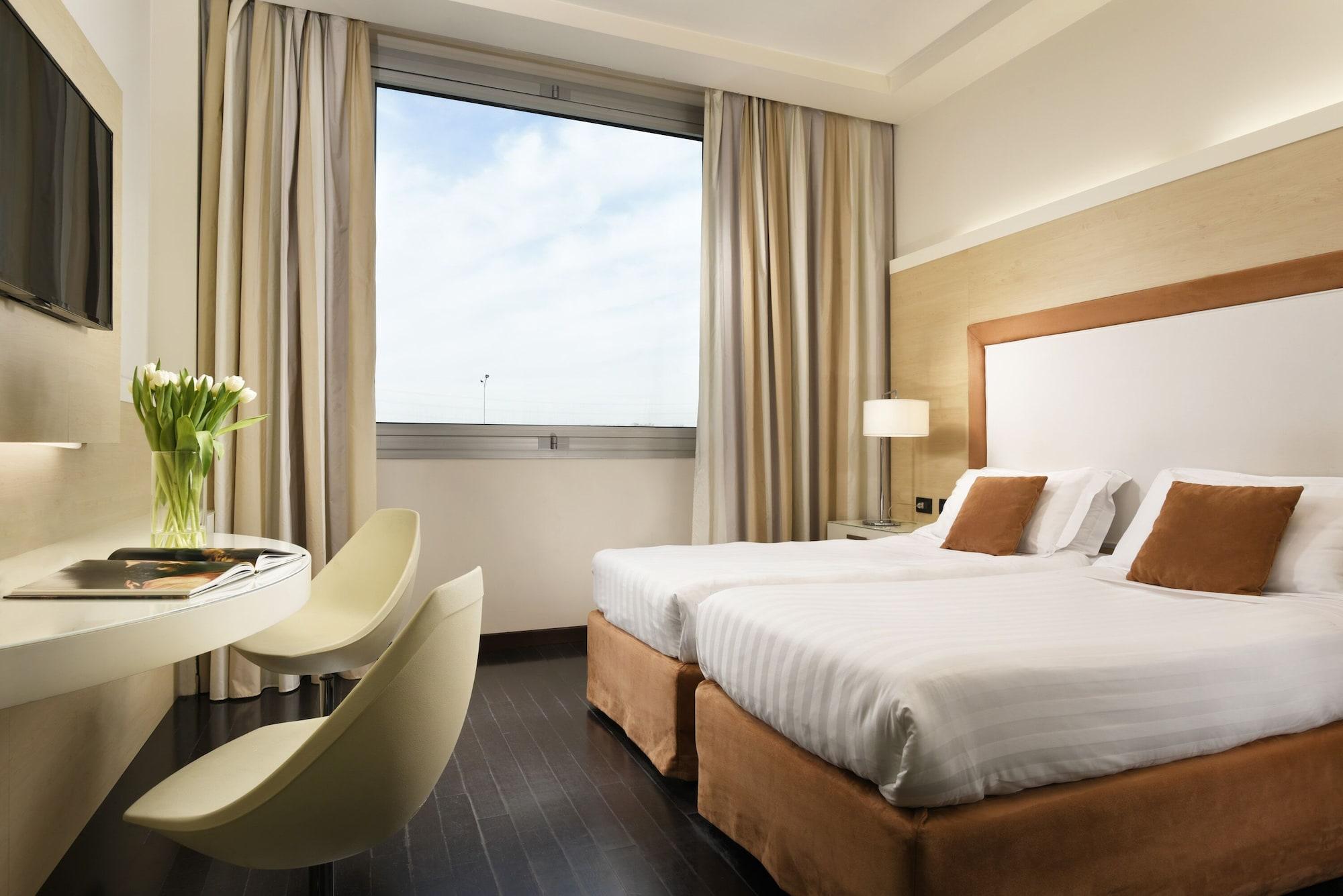 Hotel La Favorita Mantova Eksteriør billede