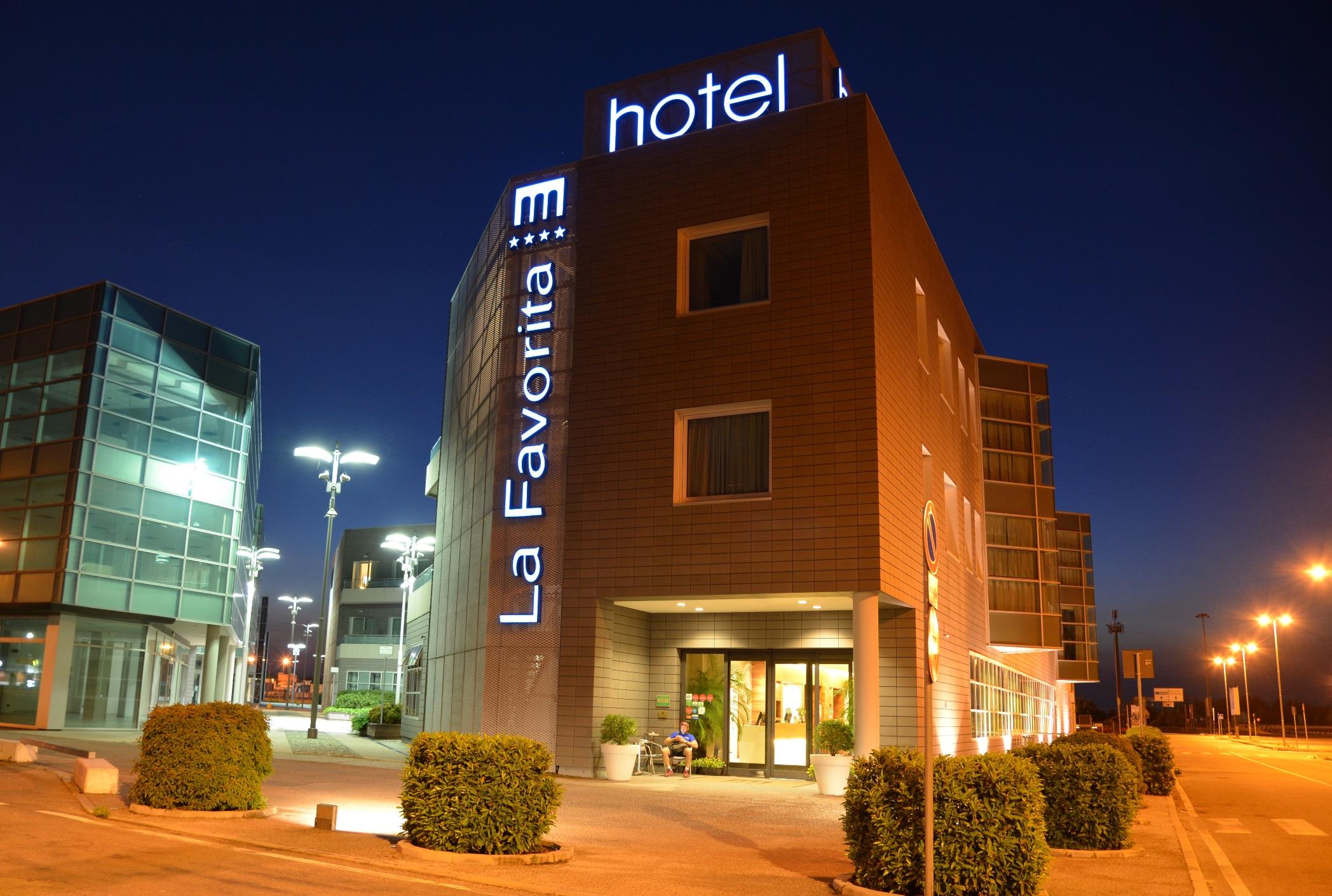 Hotel La Favorita Mantova Eksteriør billede