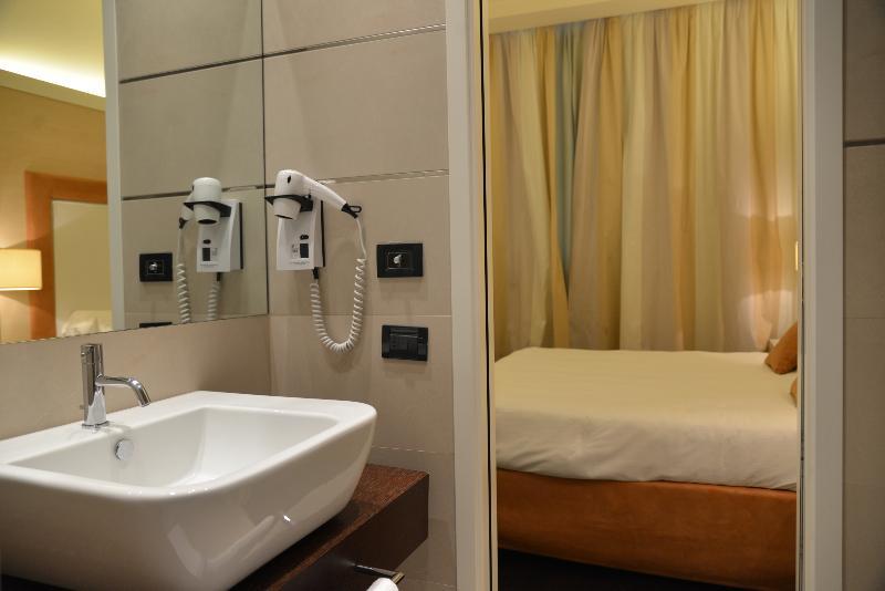 Hotel La Favorita Mantova Eksteriør billede